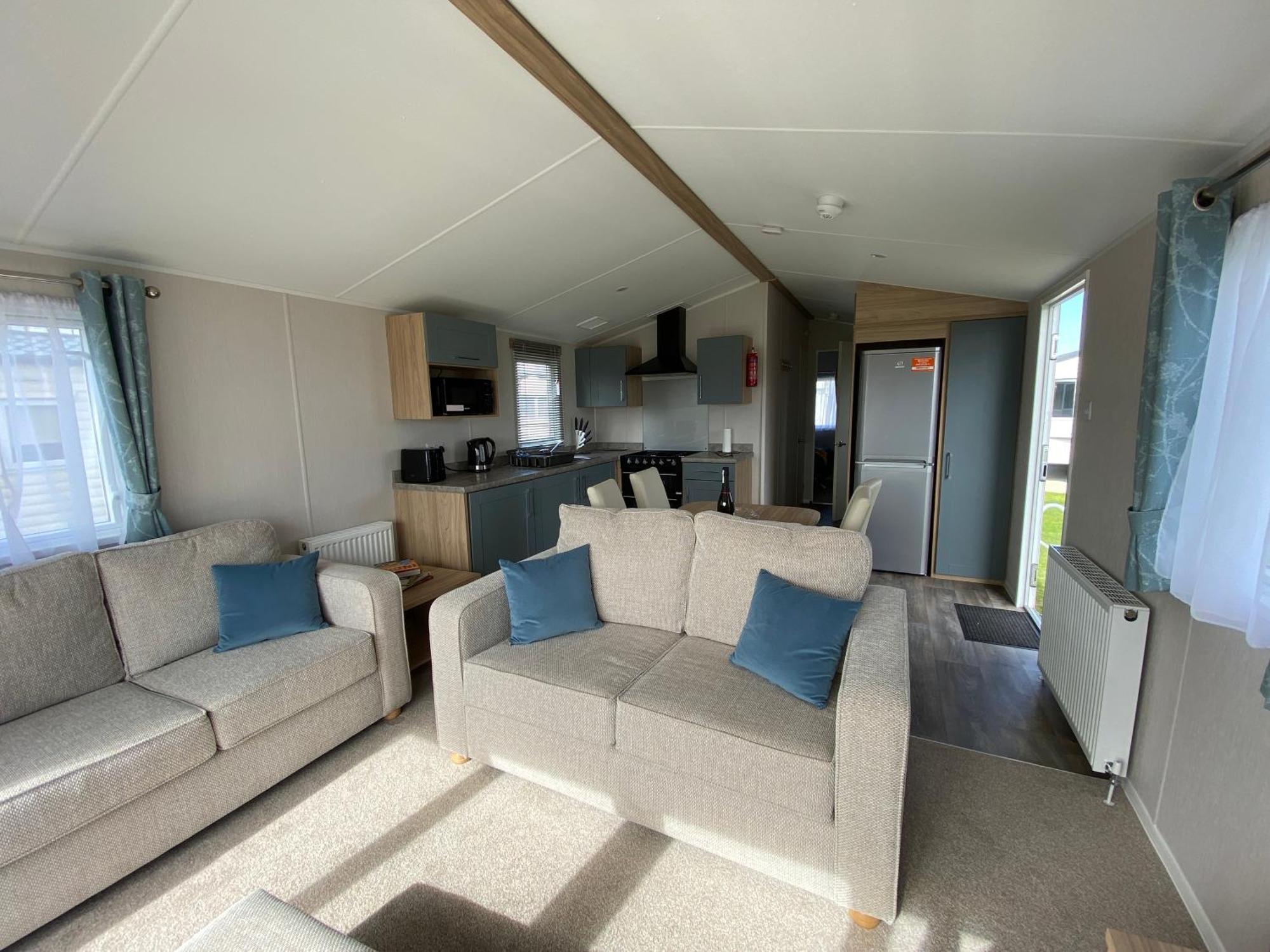 Verbzen Holiday Caravan At St Osyth Beach, Clacton-On-Sea By Verb Holidays Saint Osyth Екстериор снимка